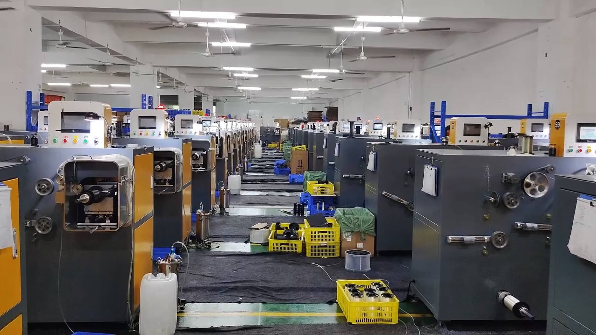 Production floor with multiple winding machines